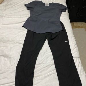 Sketchers by barco scrubs grey and black M